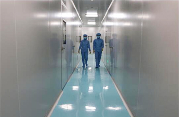 自筹资金组建生产车间，向生产研发型企业转型